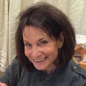 Meet your Posher, Carolyn